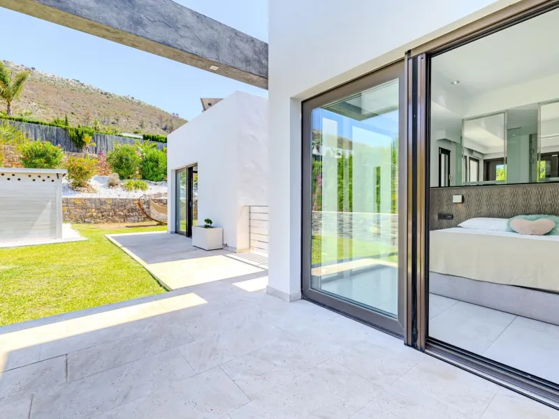 Luxury Villa in Les Cansalades, Jávea – Exquisite Coastal Retreat