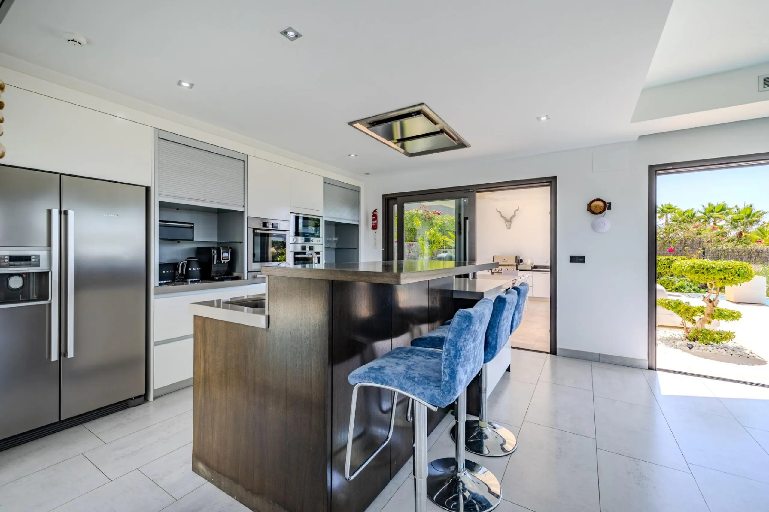 Luxury Villa in Les Cansalades, Jávea – Exquisite Coastal Retreat