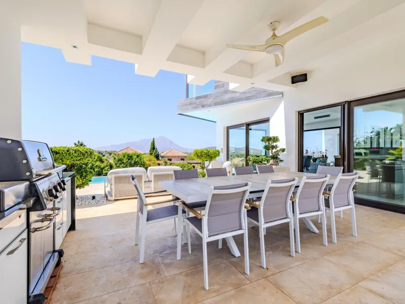 Luxury Villa in Les Cansalades, Jávea – Exquisite Coastal Retreat