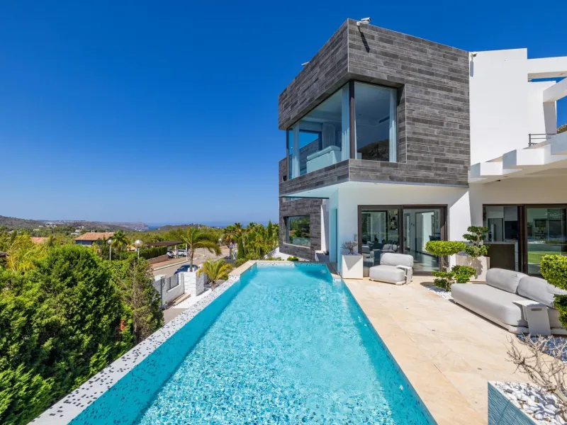 Luxury Villa in Les Cansalades, Jávea – Exquisite Coastal Retreat