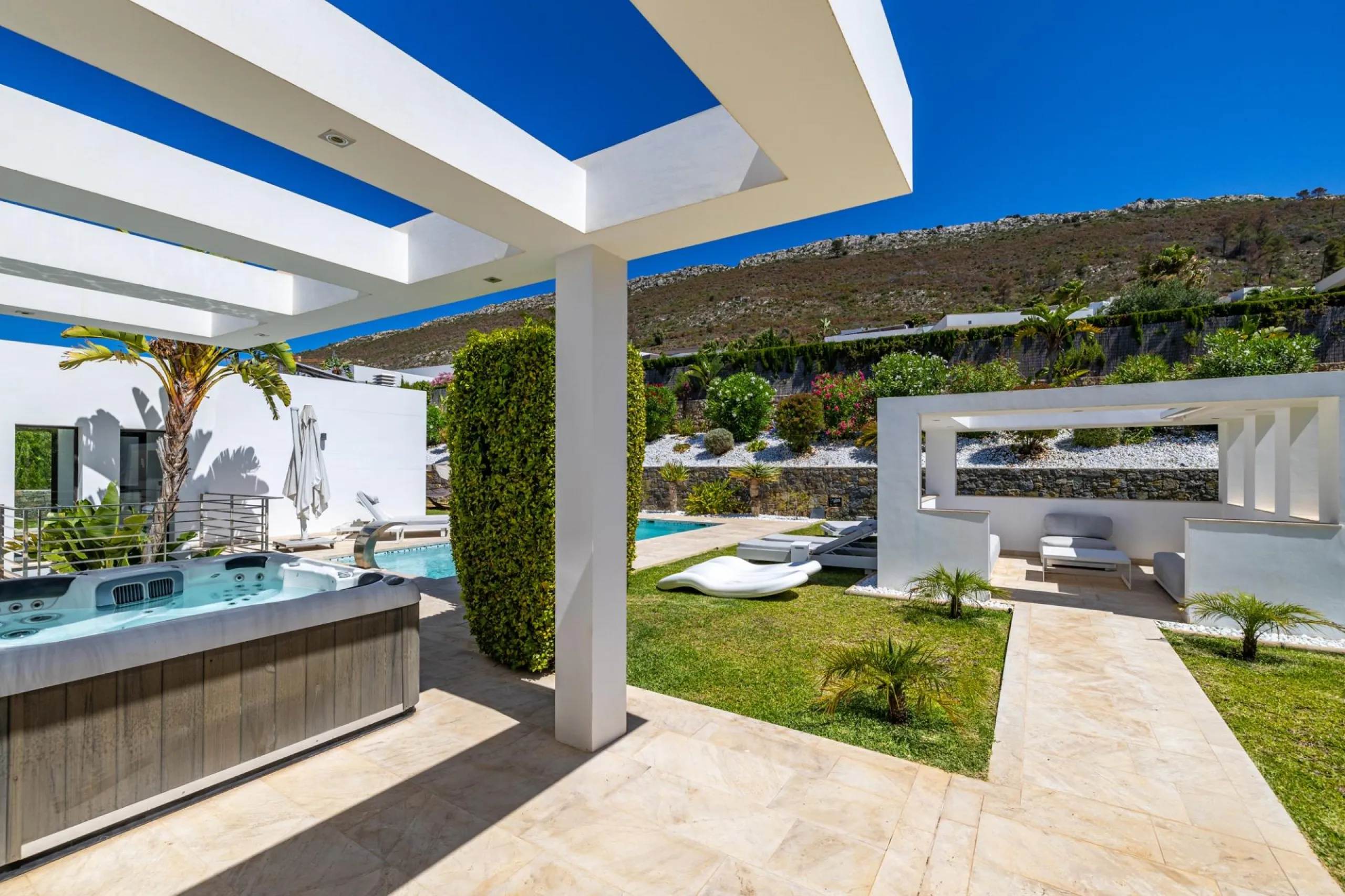 Luxury Villa in Les Cansalades, Jávea – Exquisite Coastal Retreat