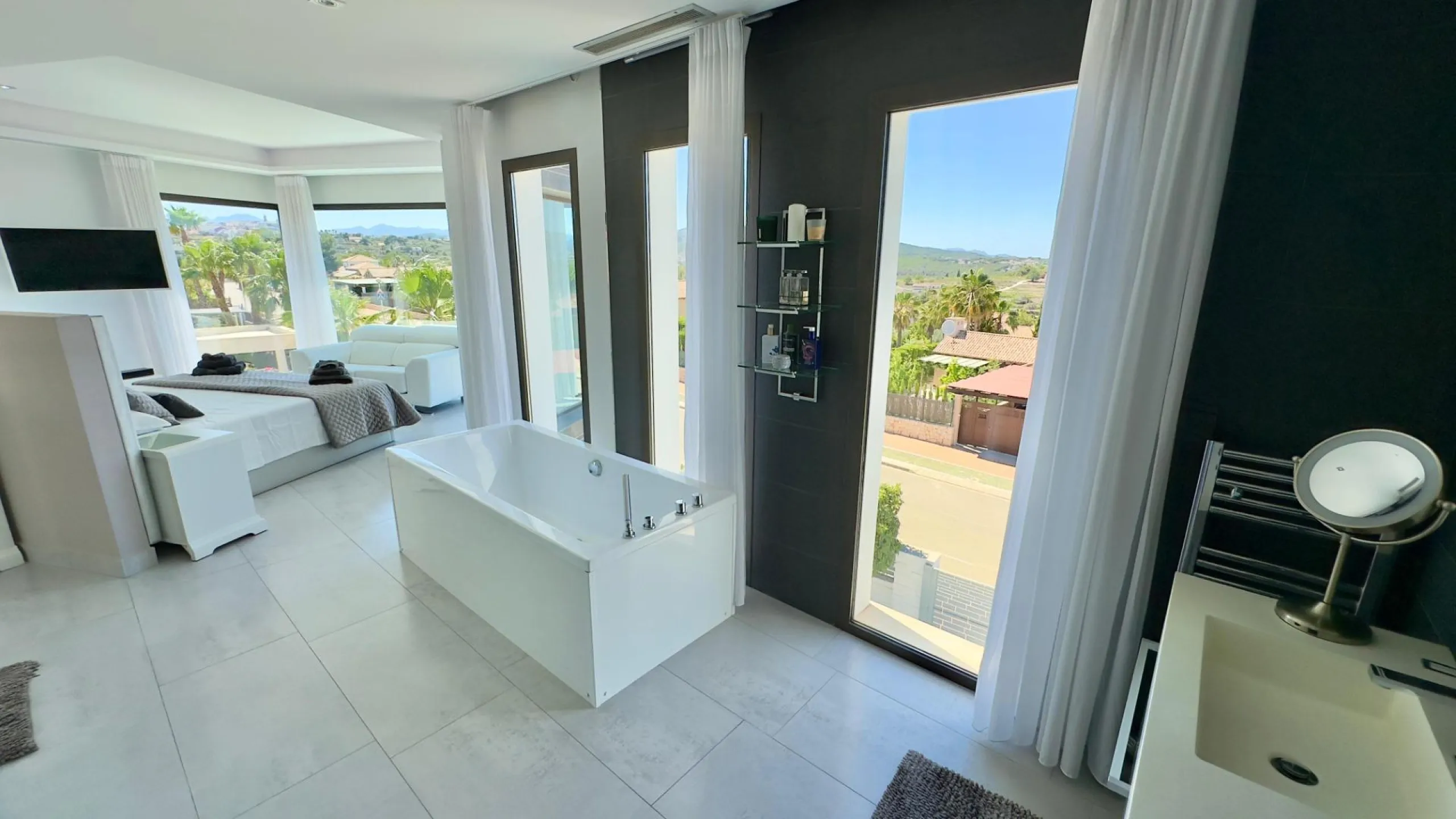 Luxury Villa in Les Cansalades, Jávea – Exquisite Coastal Retreat
