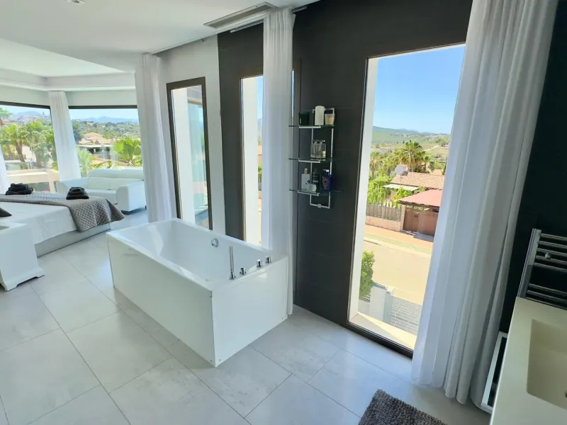 Luxury Villa in Les Cansalades, Jávea – Exquisite Coastal Retreat