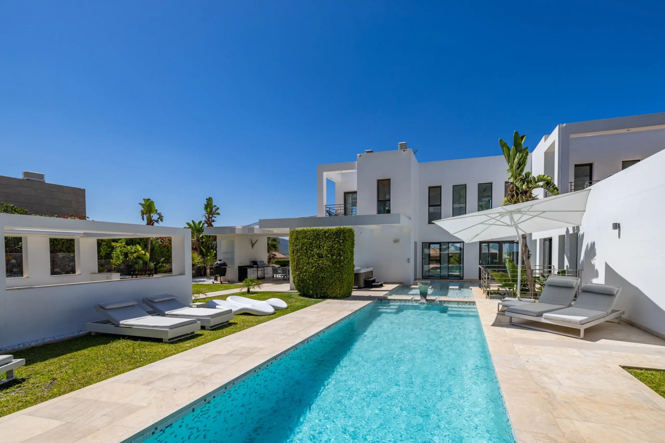 Luxury Villa in Les Cansalades, Jávea – Exquisite Coastal Retreat