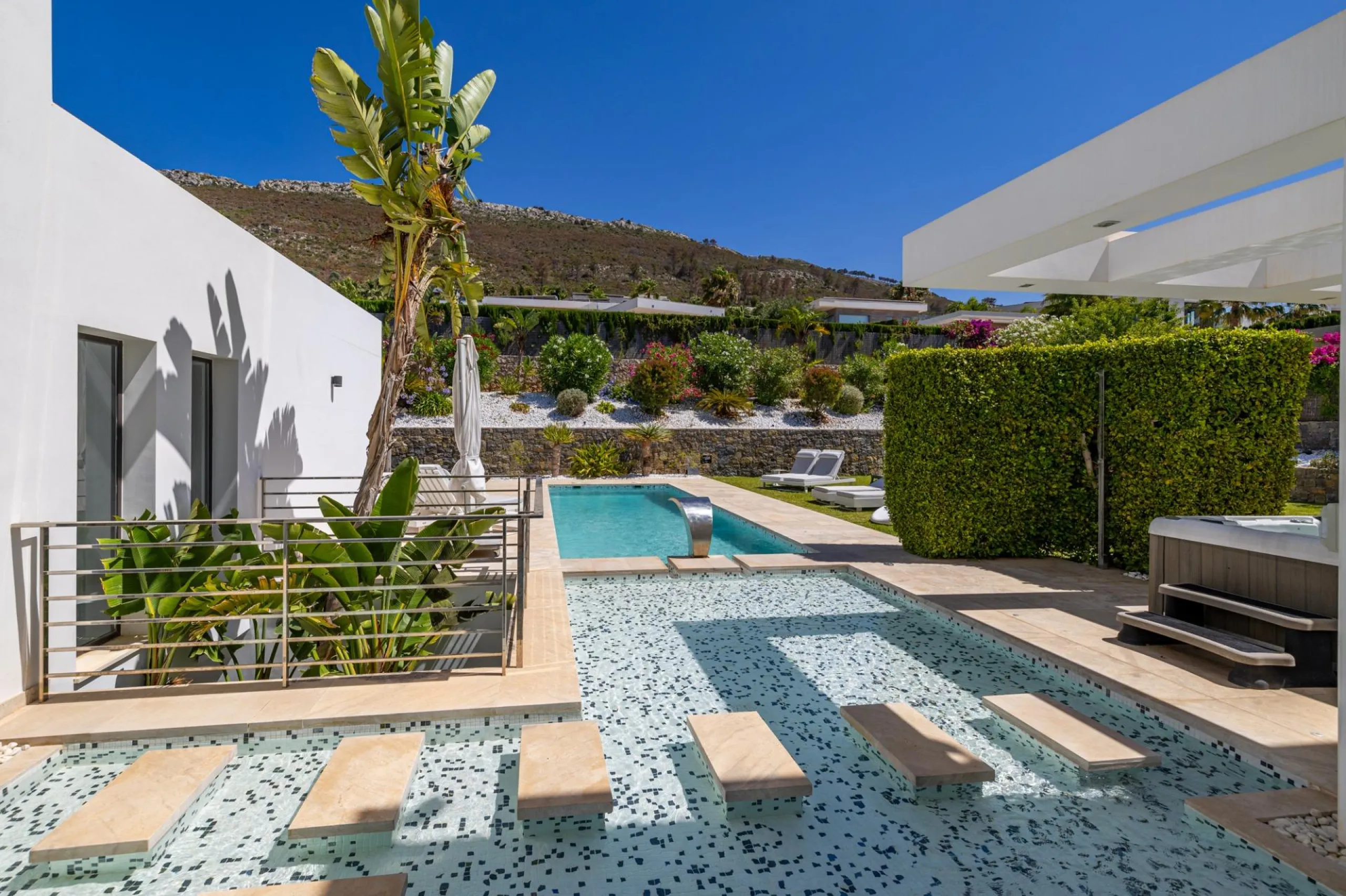 Luxury Villa in Les Cansalades, Jávea – Exquisite Coastal Retreat