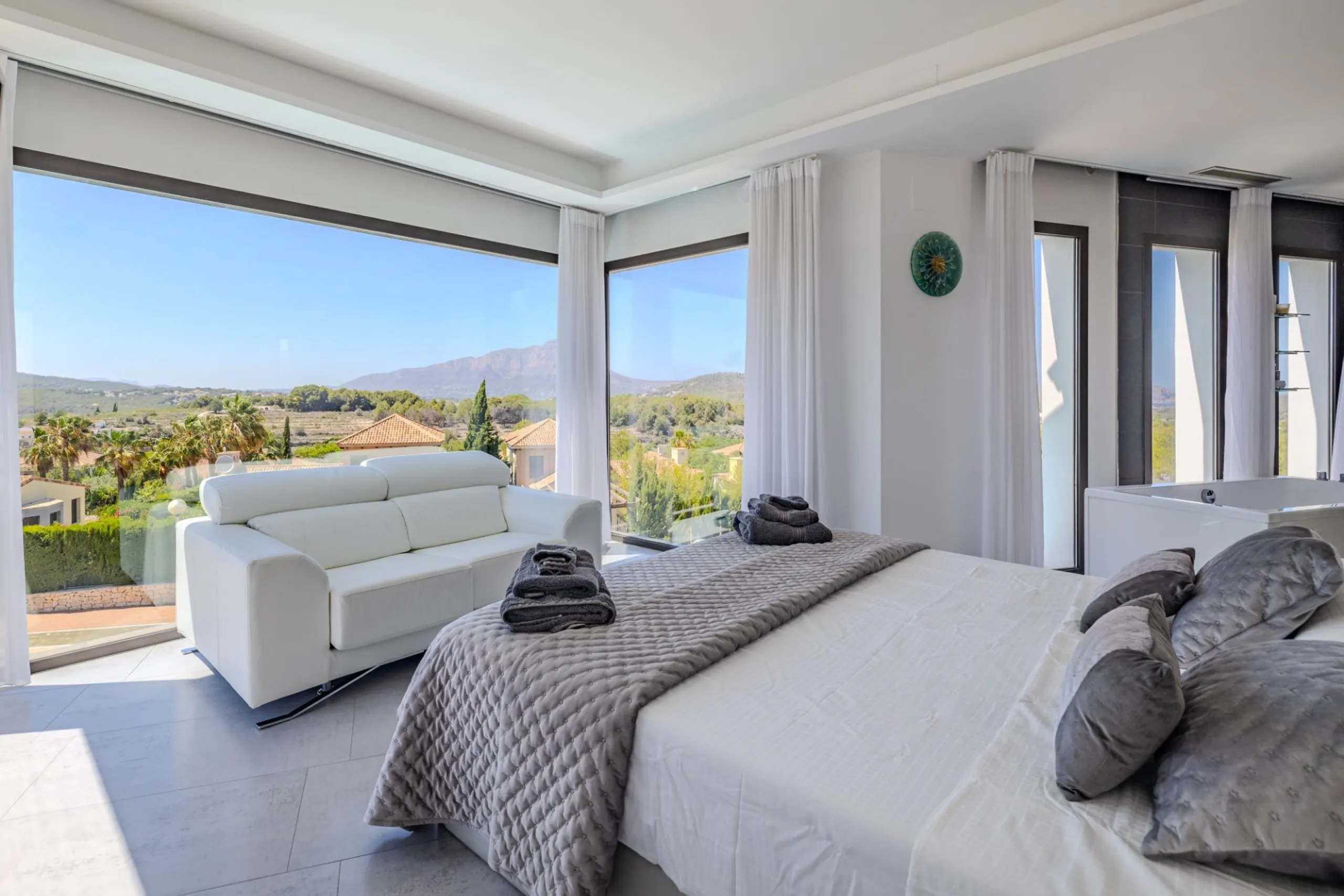 Luxury Villa in Les Cansalades, Jávea – Exquisite Coastal Retreat