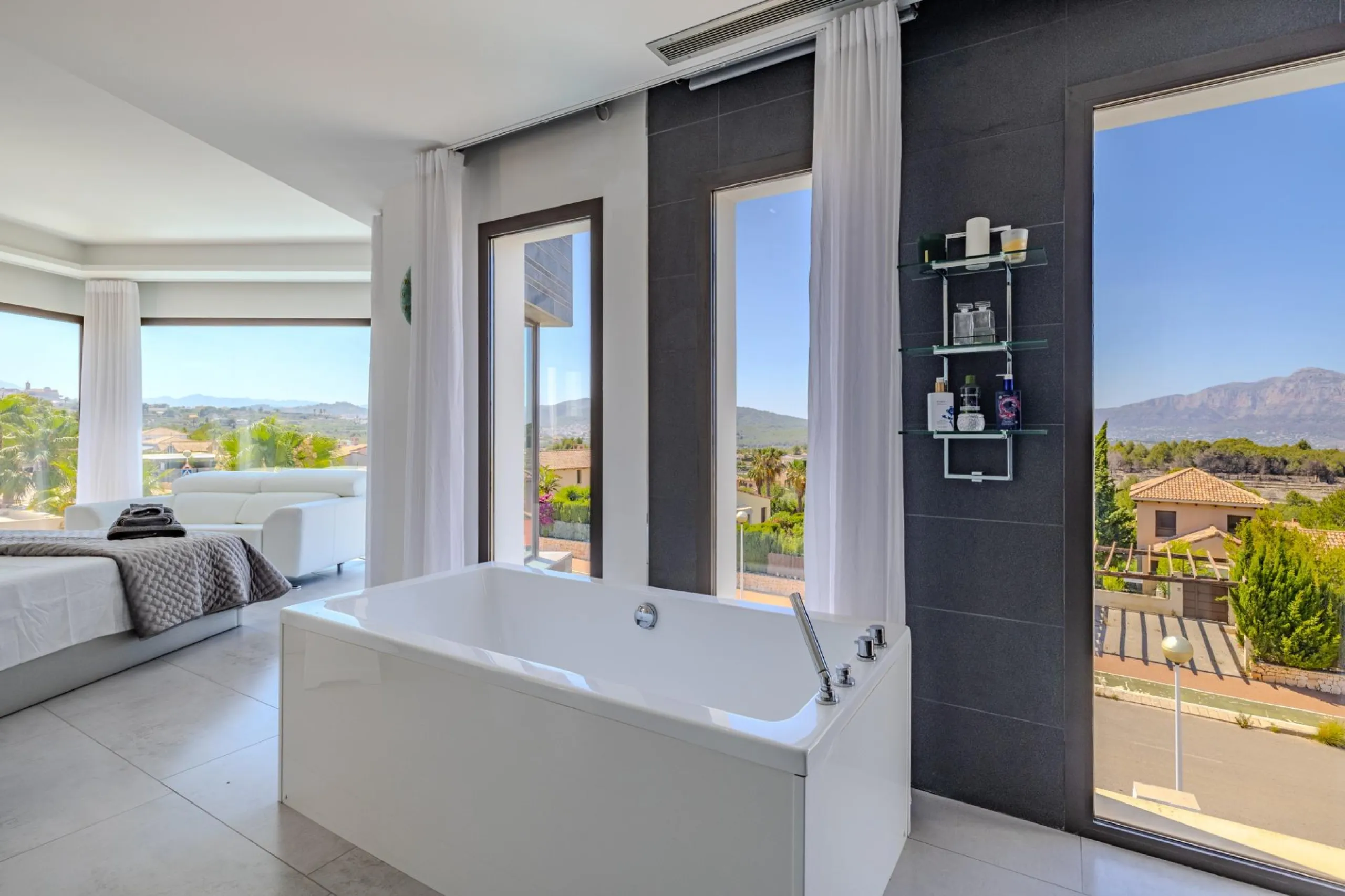 Luxury Villa in Les Cansalades, Jávea – Exquisite Coastal Retreat