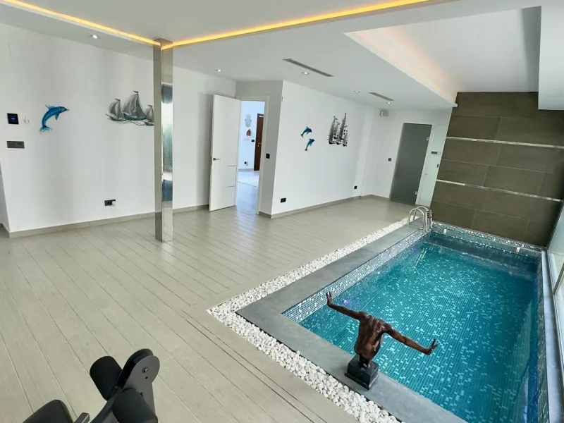 Luxury Villa in Les Cansalades, Jávea – Exquisite Coastal Retreat