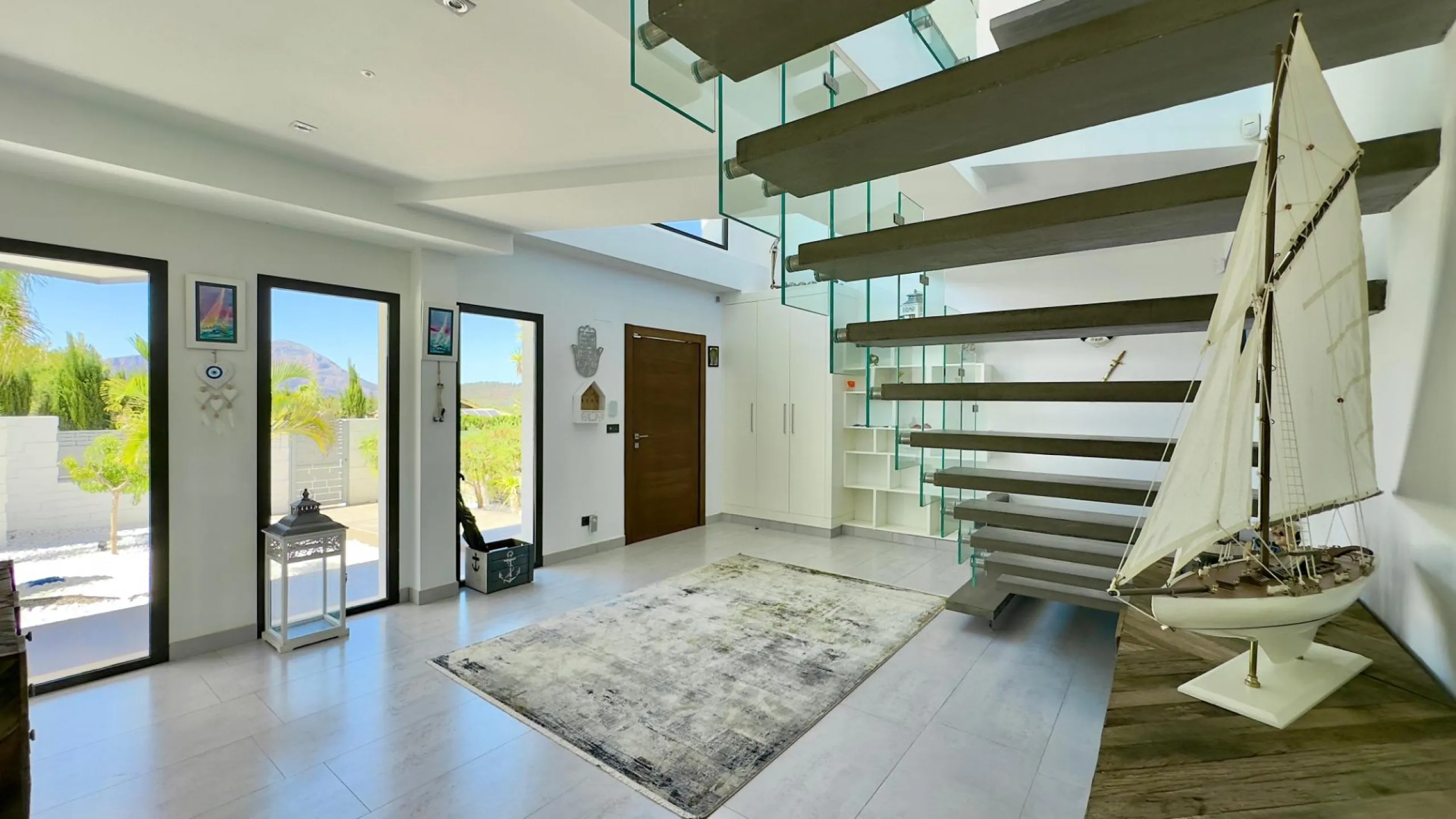 Luxury Villa in Les Cansalades, Jávea – Exquisite Coastal Retreat