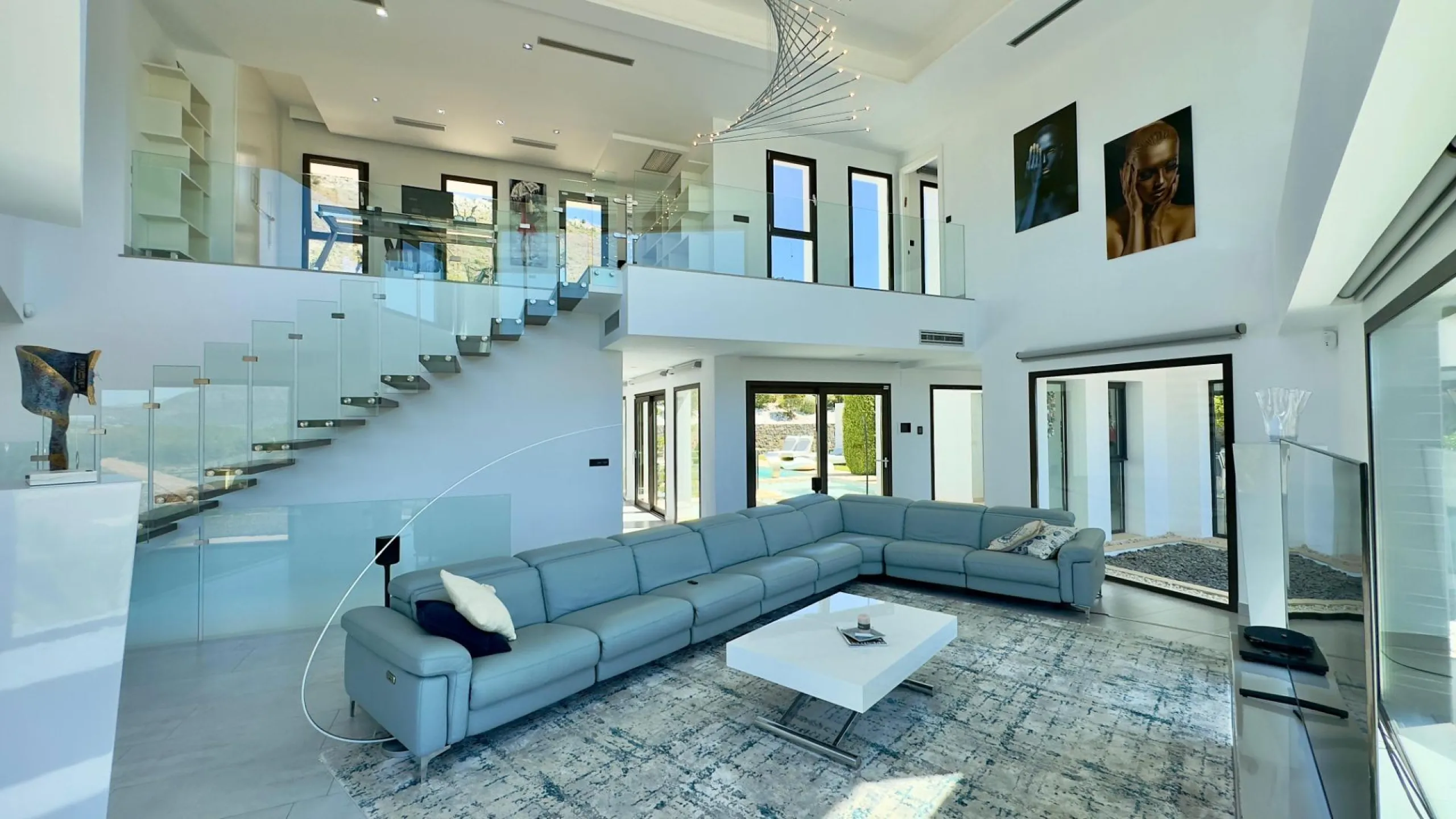 Luxury Villa in Les Cansalades, Jávea – Exquisite Coastal Retreat