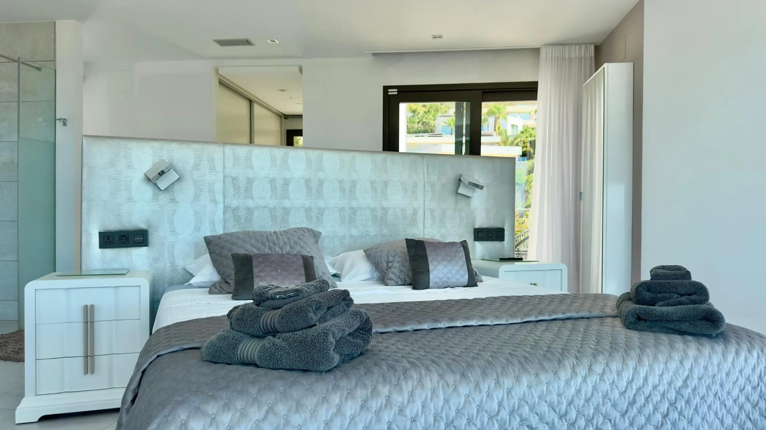 Luxury Villa in Les Cansalades, Jávea – Exquisite Coastal Retreat