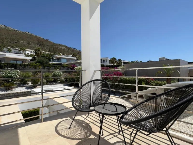 Luxury Villa in Les Cansalades, Jávea – Exquisite Coastal Retreat