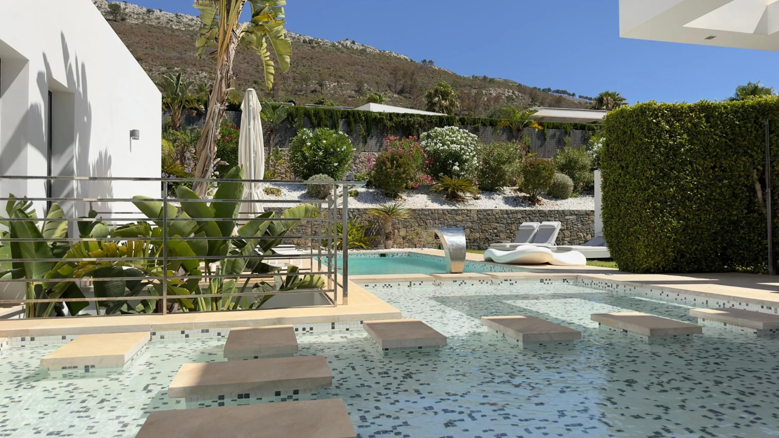 Luxury Villa in Les Cansalades, Jávea – Exquisite Coastal Retreat