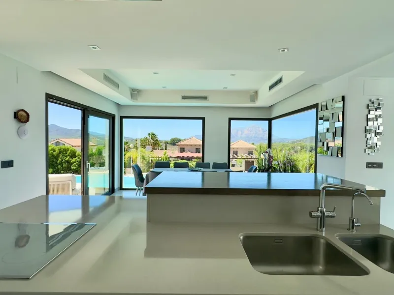 Luxury Villa in Les Cansalades, Jávea – Exquisite Coastal Retreat