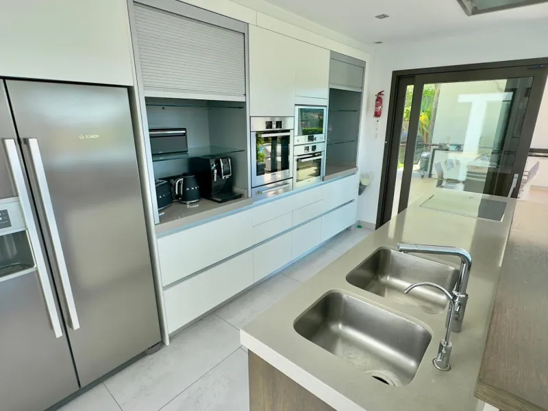 Luxury Villa in Les Cansalades, Jávea – Exquisite Coastal Retreat