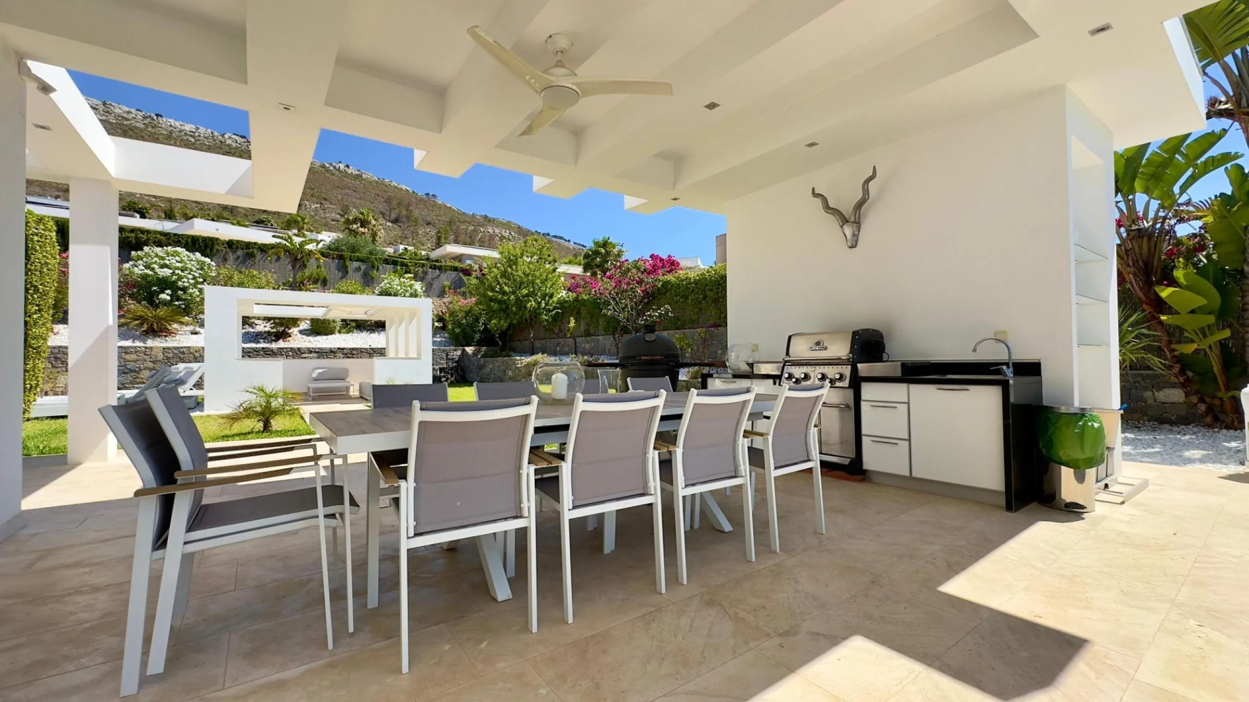 Luxury Villa in Les Cansalades, Jávea – Exquisite Coastal Retreat