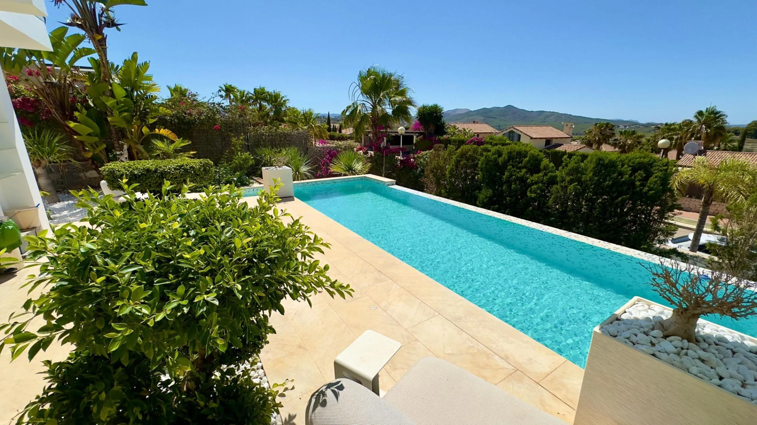 Luxury Villa in Les Cansalades, Jávea – Exquisite Coastal Retreat