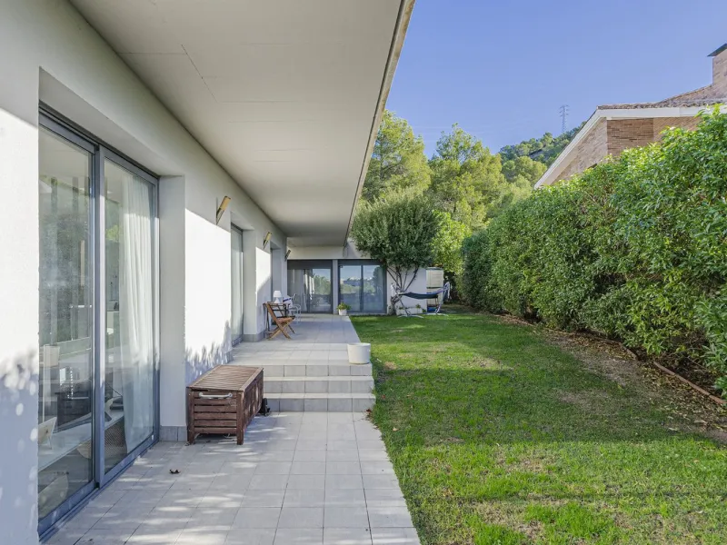 Spectacular Modern House with Pool and Sea Views in Levantina, Sitges