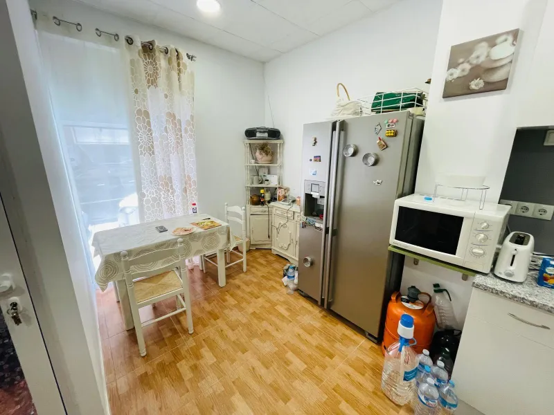 Commercial premises enabled for housing in Carolinas Altas.