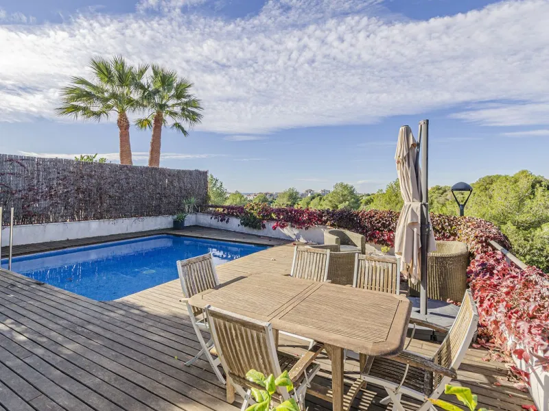 Spectacular Modern House with Pool and Sea Views in Levantina, Sitges
