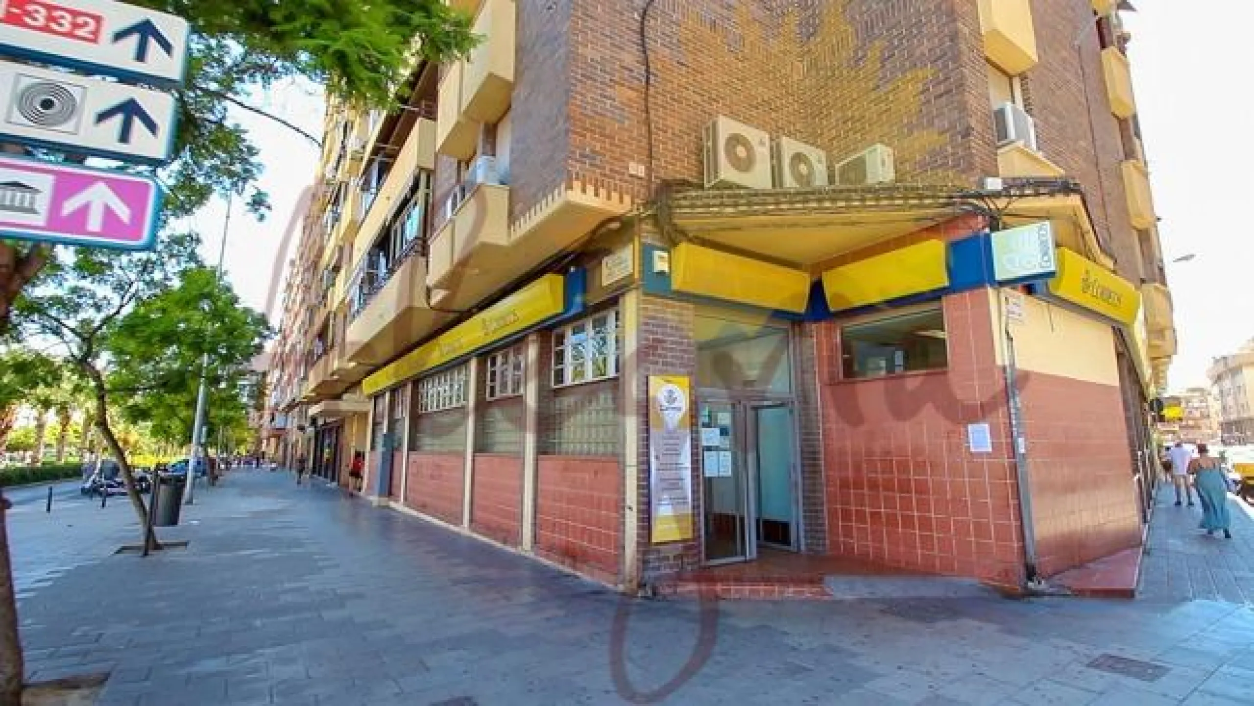Commercial premises enabled for housing in Carolinas Altas.