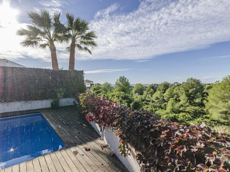 Spectacular Modern House with Pool and Sea Views in Levantina, Sitges