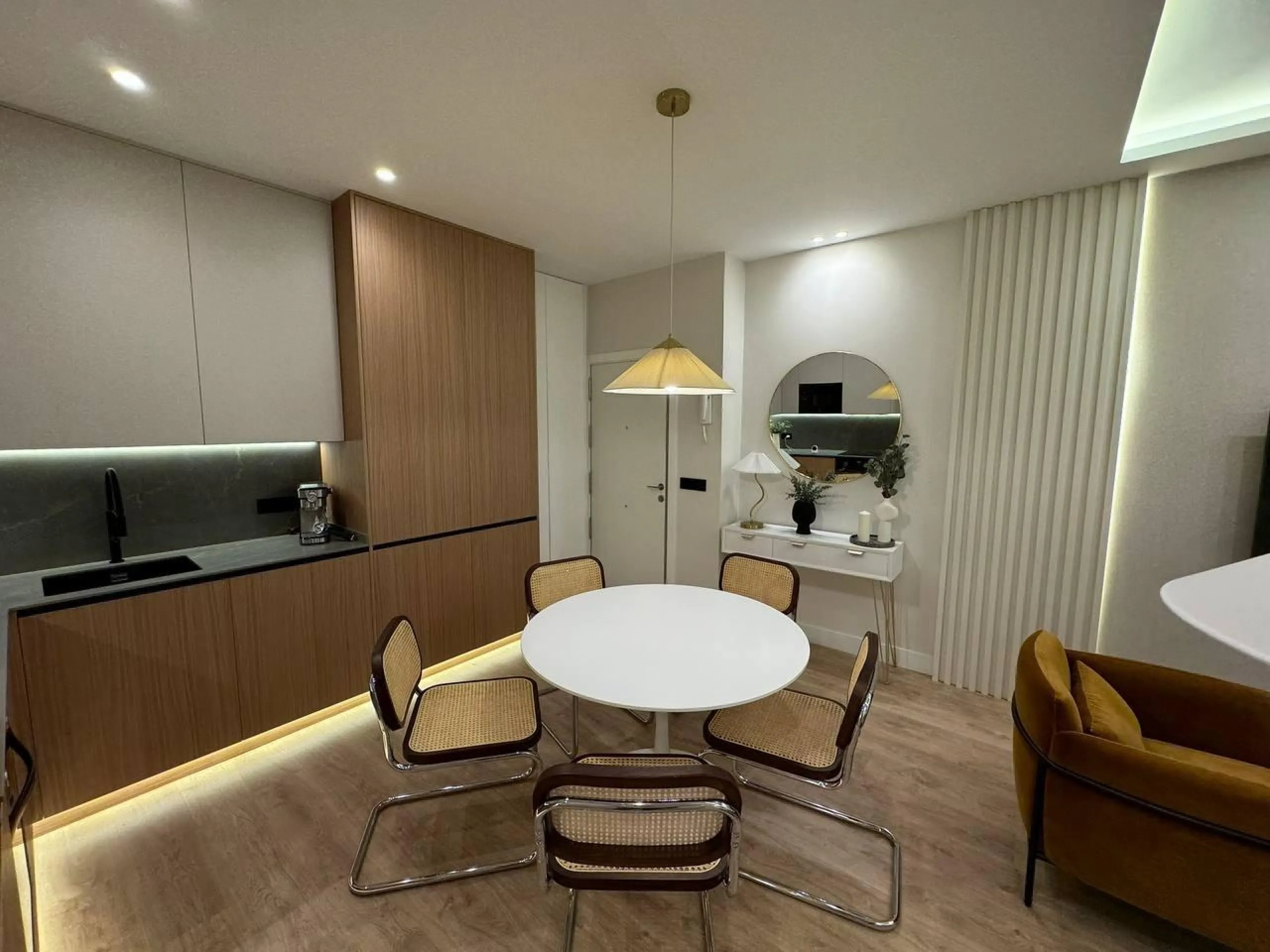 PISO EN VENTA TOTALMENTE REFORMADO EN RECOLETOS, BARRIO SALAMANCA (MADRID)
