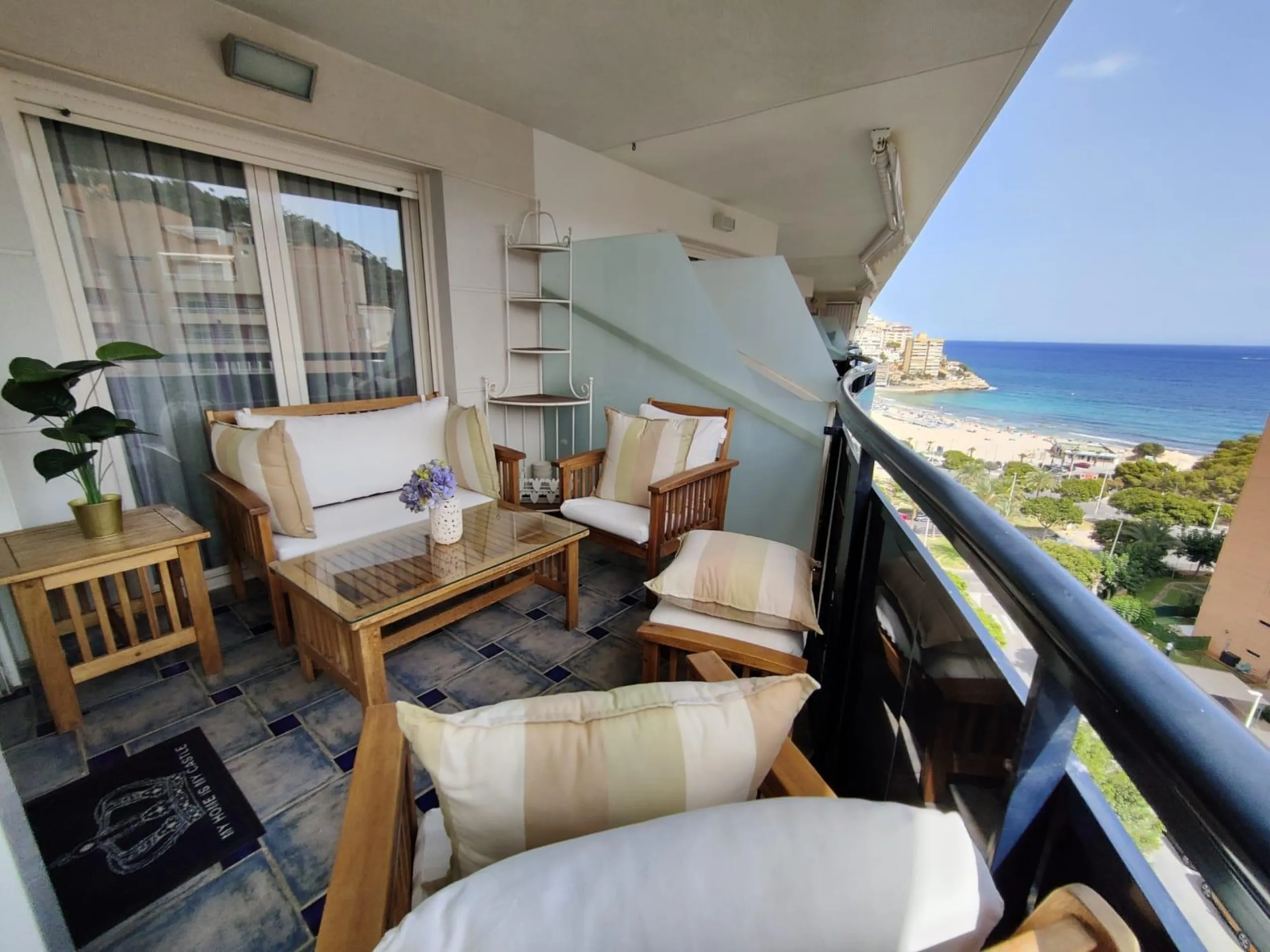 ESPECTACULAR APARTAMENTO DUPLEX EN LA CALA DE VILLAJOYOSA A 300M DE LA PLAYA