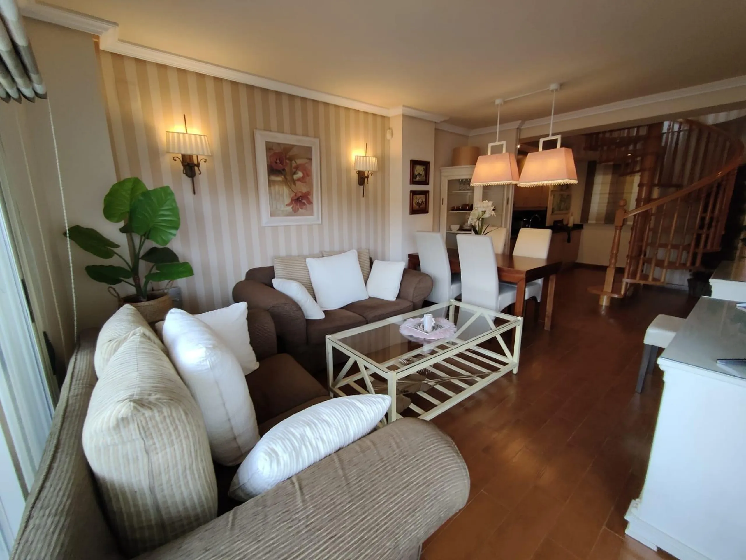 ESPECTACULAR APARTAMENTO DUPLEX EN LA CALA DE VILLAJOYOSA A 300M DE LA PLAYA