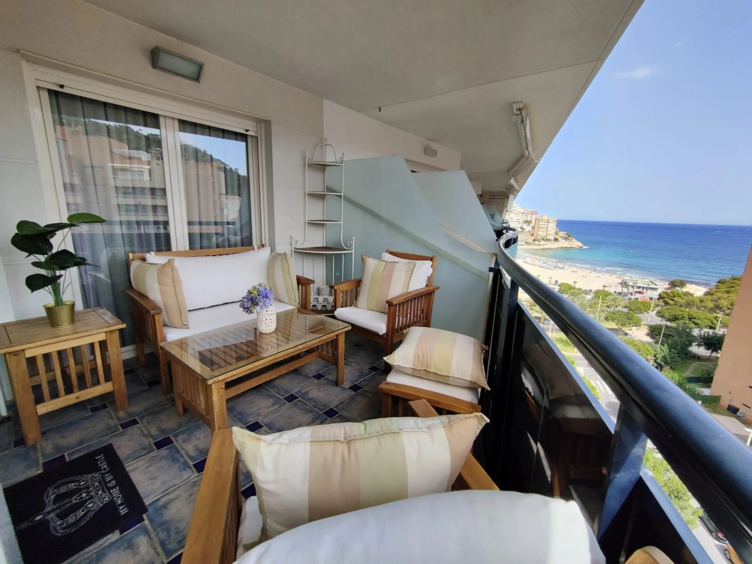 ESPECTACULAR APARTAMENTO DUPLEX EN LA CALA DE VILLAJOYOSA A 300M DE LA PLAYA