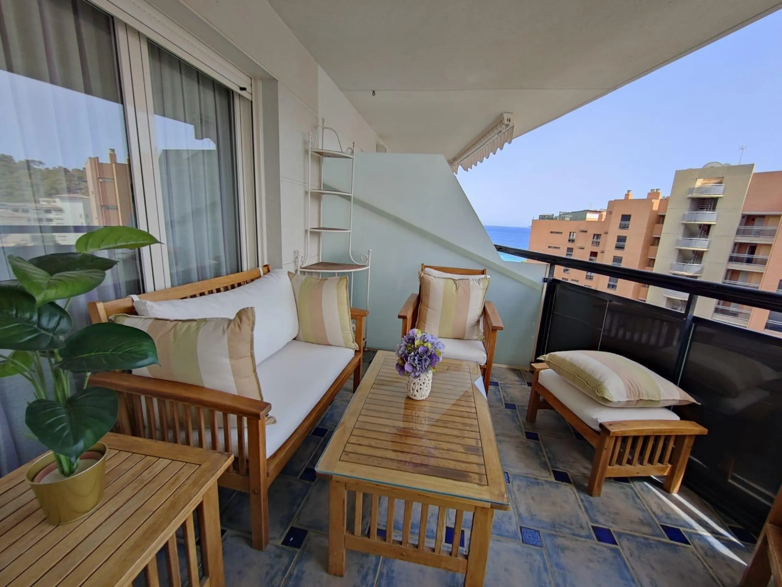 ESPECTACULAR APARTAMENTO DUPLEX EN LA CALA DE VILLAJOYOSA A 300M DE LA PLAYA
