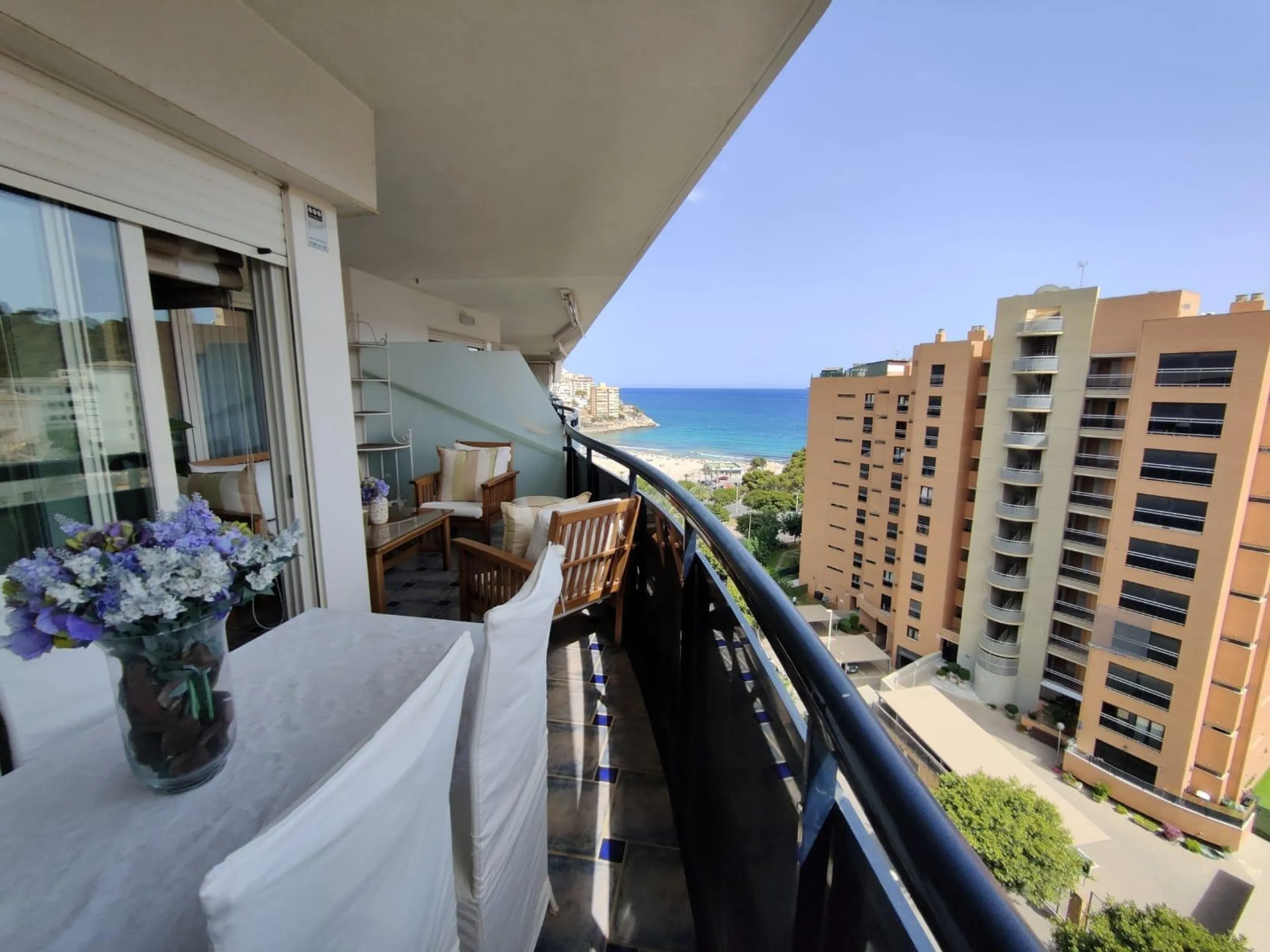 ESPECTACULAR APARTAMENTO DUPLEX EN LA CALA DE VILLAJOYOSA A 300M DE LA PLAYA