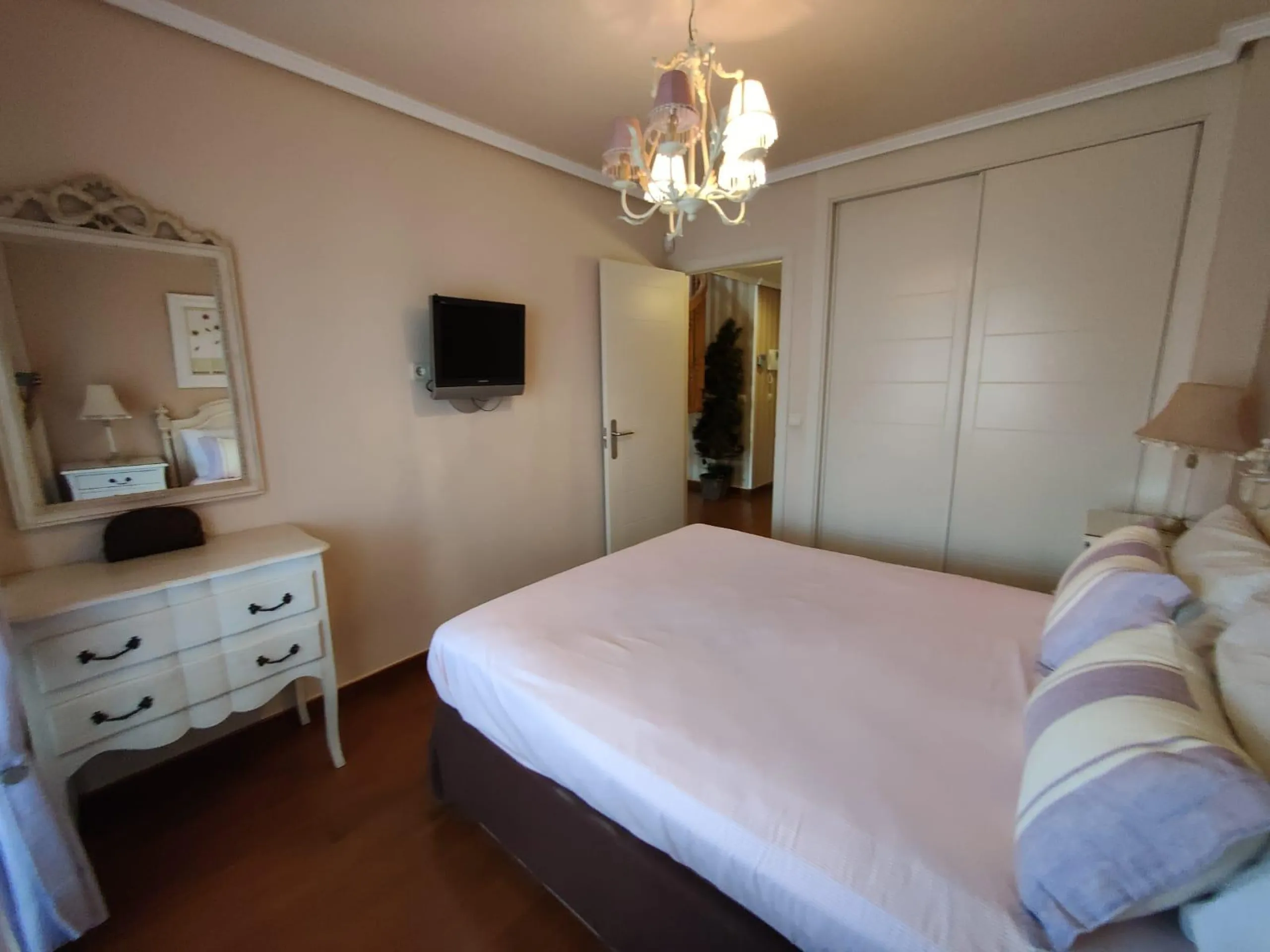 ESPECTACULAR APARTAMENTO DUPLEX EN LA CALA DE VILLAJOYOSA A 300M DE LA PLAYA