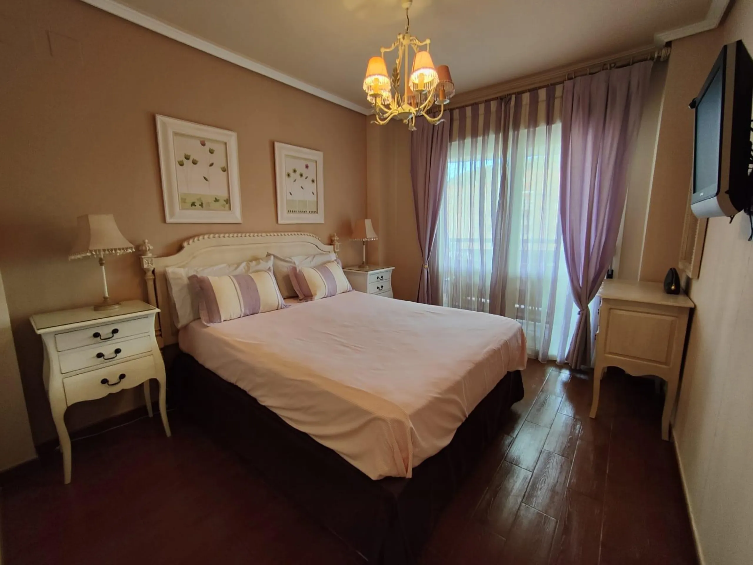 ESPECTACULAR APARTAMENTO DUPLEX EN LA CALA DE VILLAJOYOSA A 300M DE LA PLAYA