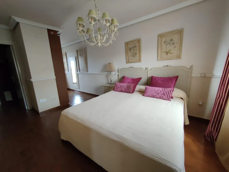 ESPECTACULAR APARTAMENTO DUPLEX EN LA CALA DE VILLAJOYOSA A 300M DE LA PLAYA