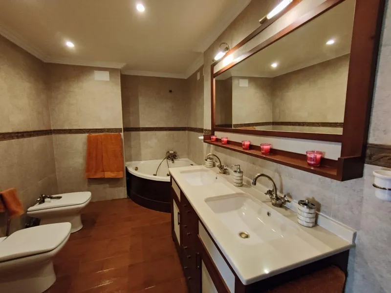 ESPECTACULAR APARTAMENTO DUPLEX EN LA CALA DE VILLAJOYOSA A 300M DE LA PLAYA