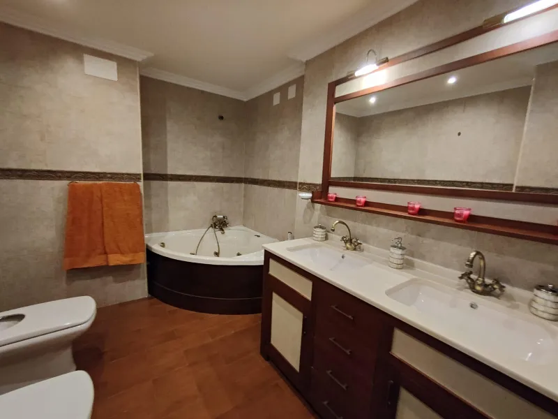 ESPECTACULAR APARTAMENTO DUPLEX EN LA CALA DE VILLAJOYOSA A 300M DE LA PLAYA