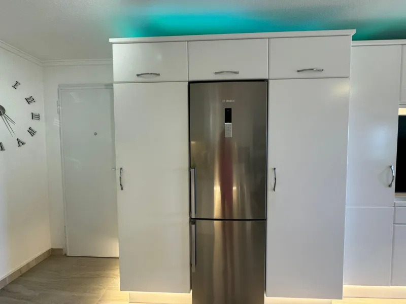 Ático en primera Linea! Reformado en La Torre de la Horadada: ¡Tu Refugio Ideal a Metros del Mar!