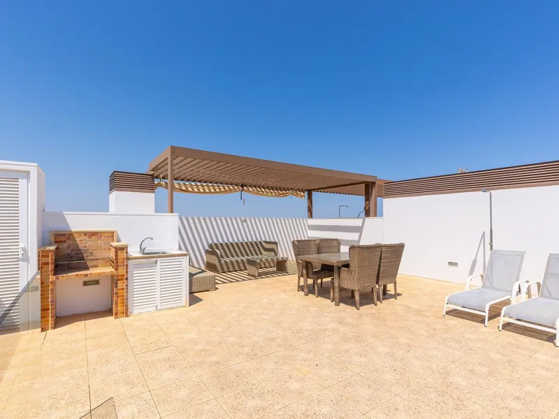 LAS COLINAS. ATICO CON SOLARIUM ENORME PRIVADO. 2 DORM. 2BAÑOS. GARAJE+TRASTERO.