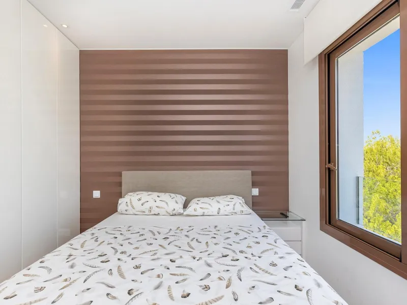 LAS COLINAS. ATICO CON SOLARIUM ENORME PRIVADO. 2 DORM. 2BAÑOS. GARAJE+TRASTERO.