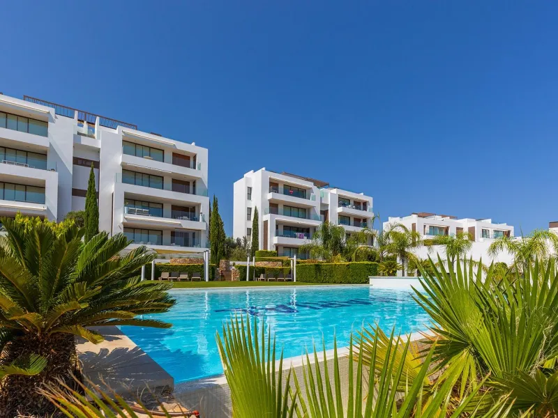 LAS COLINAS. ATICO CON SOLARIUM ENORME PRIVADO. 2 DORM. 2BAÑOS. GARAJE+TRASTERO.