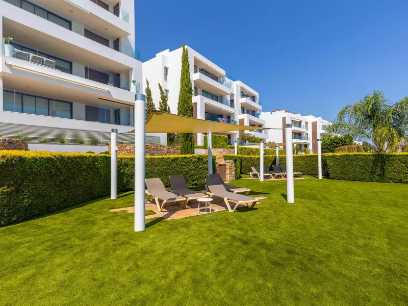 LAS COLINAS. ATICO CON SOLARIUM ENORME PRIVADO. 2 DORM. 2BAÑOS. GARAJE+TRASTERO.