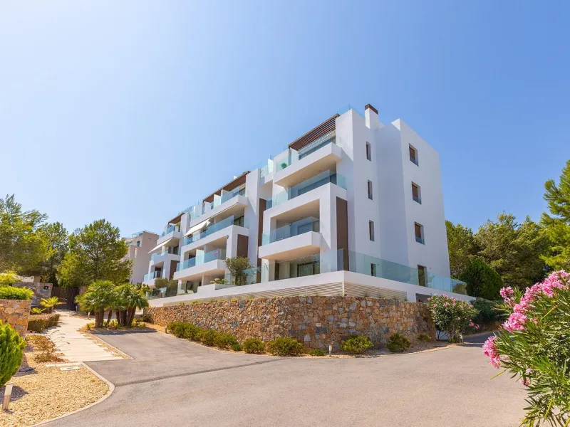LAS COLINAS. ATICO CON SOLARIUM ENORME PRIVADO. 2 DORM. 2BAÑOS. GARAJE+TRASTERO.