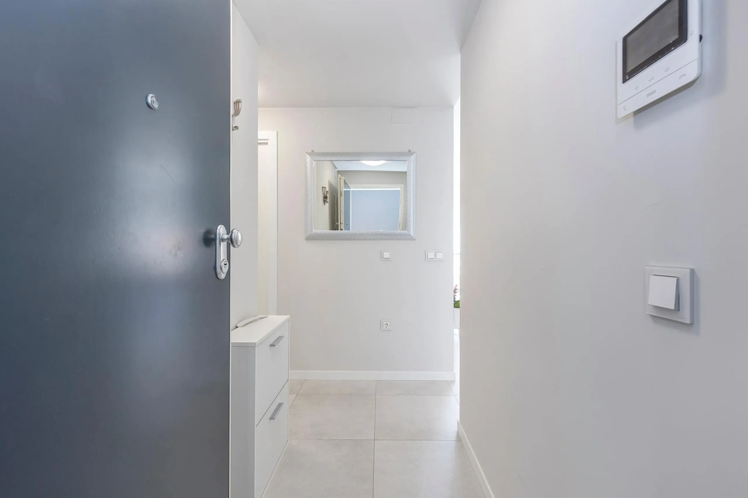 APARTAMENTO CON VISTAS AL MAR EN MIL PALMERAS. 2 DORM. 2 BAÑOS. GARAJE+TRASTERO. TERRAZA 20 M2.