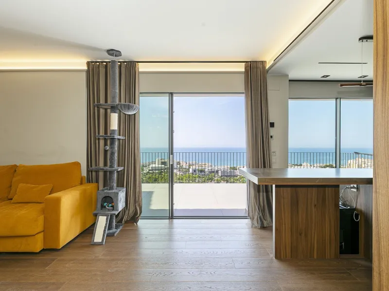 South-Facing Villa with Panoramic Sea Views in Levantina, Sitges