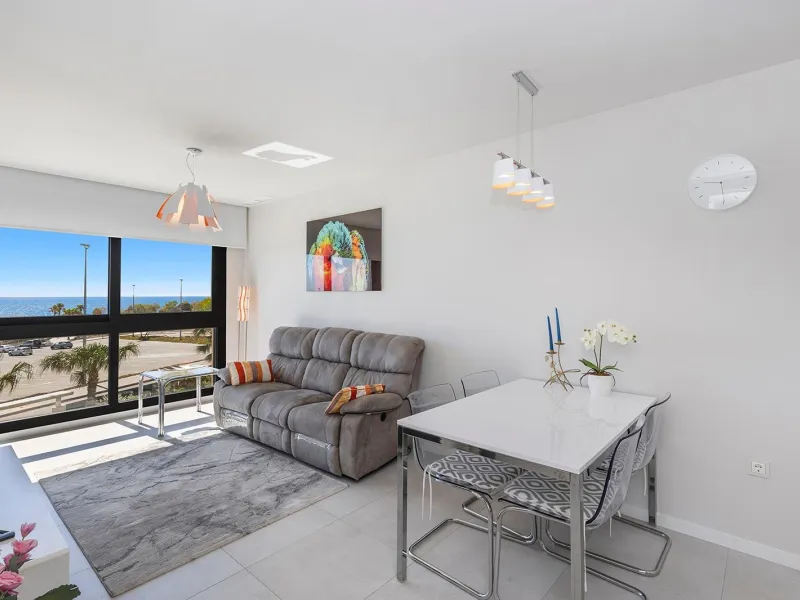 APARTAMENTO CON VISTAS AL MAR EN MIL PALMERAS. 2 DORM. 2 BAÑOS. GARAJE+TRASTERO. TERRAZA 20 M2.