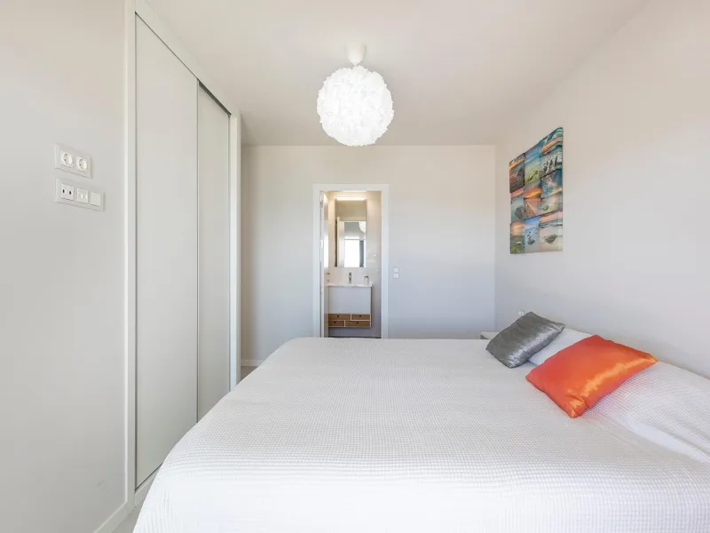 APARTAMENTO CON VISTAS AL MAR EN MIL PALMERAS. 2 DORM. 2 BAÑOS. GARAJE+TRASTERO. TERRAZA 20 M2.