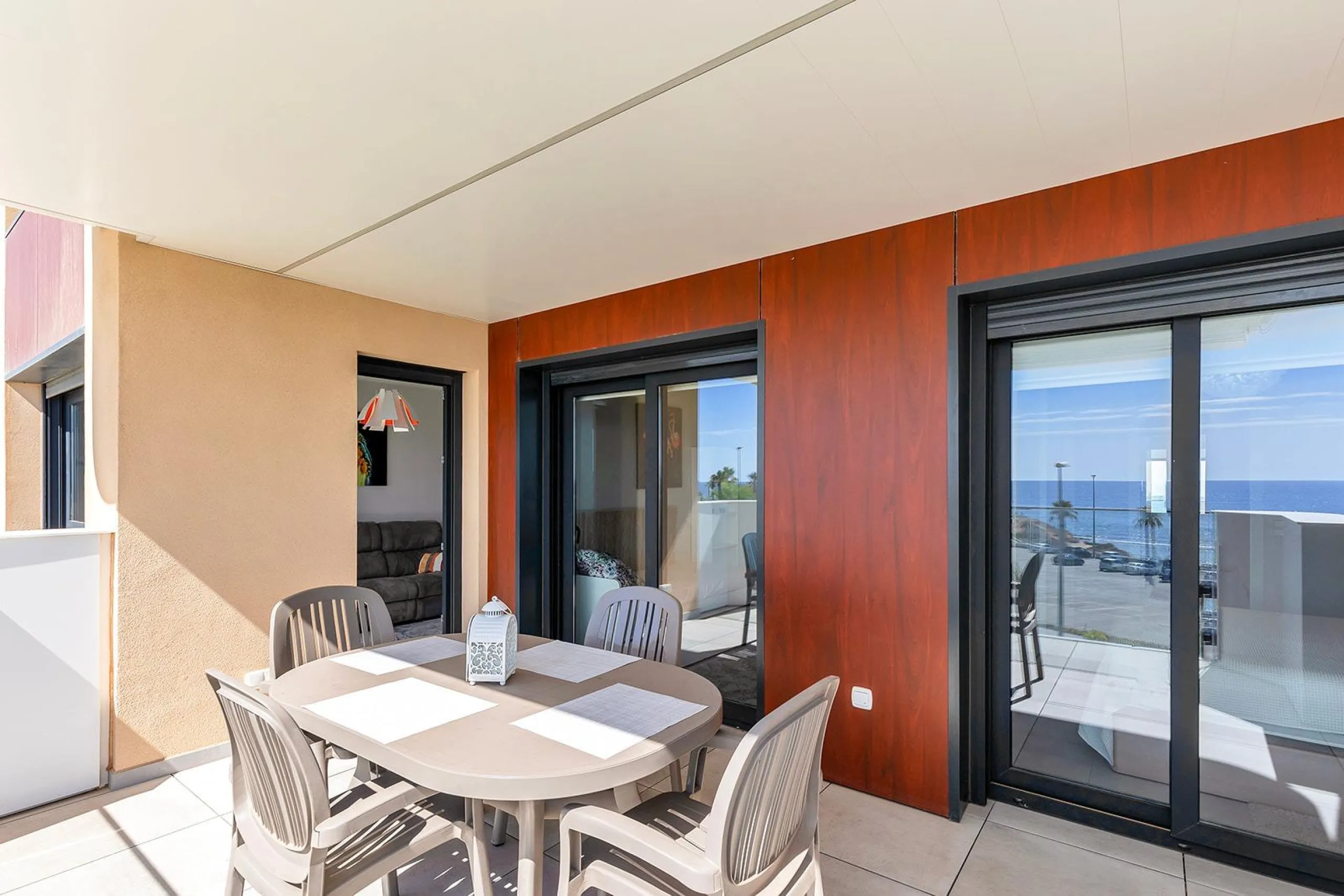 APARTAMENTO CON VISTAS AL MAR EN MIL PALMERAS. 2 DORM. 2 BAÑOS. GARAJE+TRASTERO. TERRAZA 20 M2.