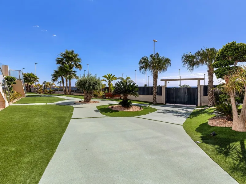 APARTAMENTO CON VISTAS AL MAR EN MIL PALMERAS. 2 DORM. 2 BAÑOS. GARAJE+TRASTERO. TERRAZA 20 M2.