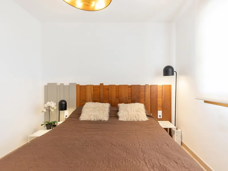 ESPECTACULAR APARTAMENTO CON LICENCIA TURISTICA. 3 DORM. 2 BAÑOS. GARAJE. PISCINA.